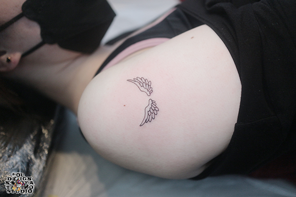 名古屋　タトゥー　女性